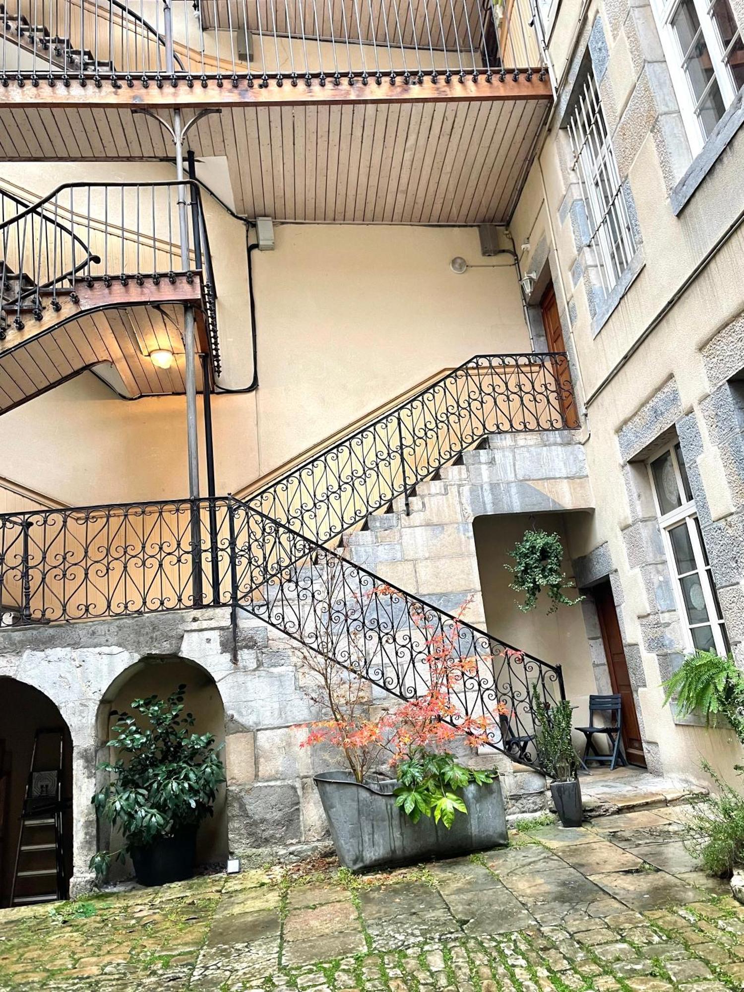 Le Victor Hugo Apartman Besançon Kültér fotó